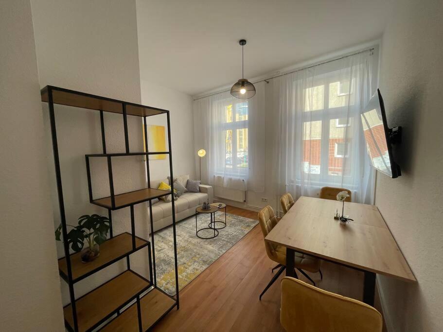 Lucky Stays Ls01 - Vollausstattung - Zentrum - Aufzug - Grosse Kueche - 2 Zimmer - Smart-Tv Магдебург Экстерьер фото